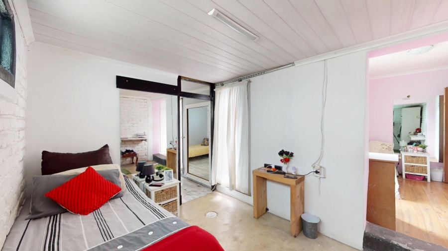 5 Bedroom Property for Sale in Colorado Park Western Cape